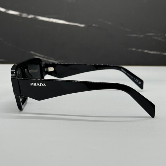 NEW PR A05S 16K08Z PRADA BLACK GREY SQUARE SPR A05 16K08Z UNISEX SUNGLASSES - Picture 6 of 11